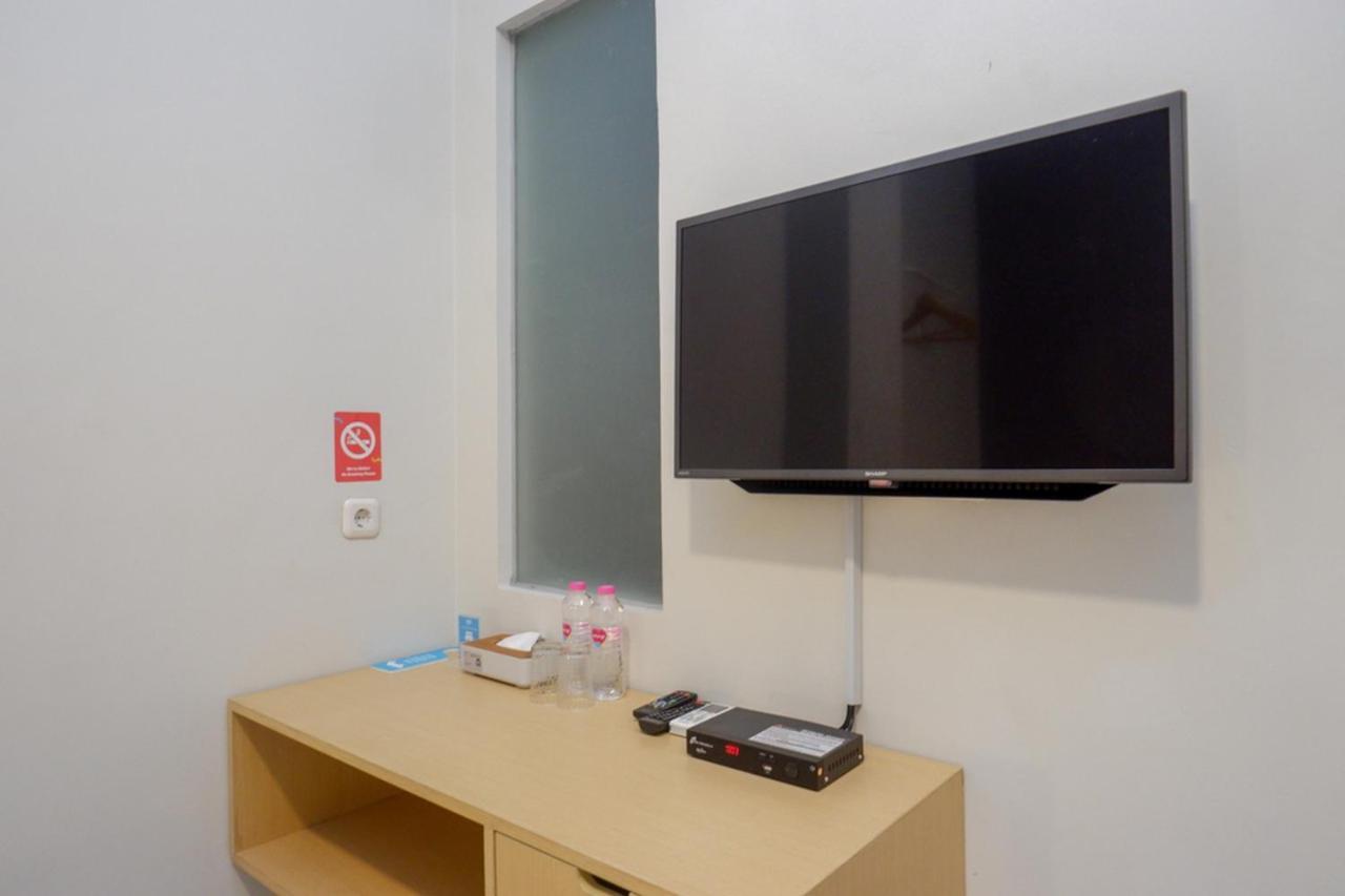 Sans Hotel Good Wish Semarang Jomblang Экстерьер фото