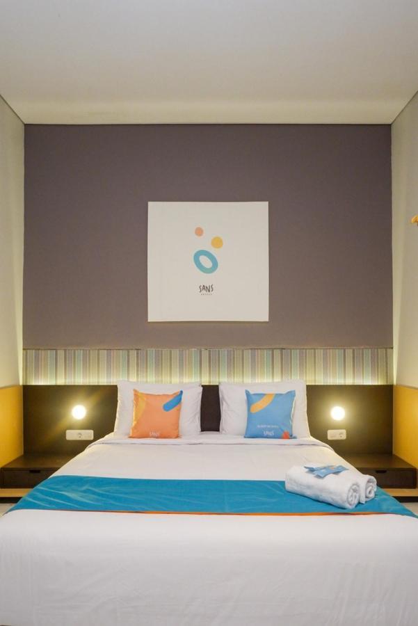 Sans Hotel Good Wish Semarang Jomblang Экстерьер фото