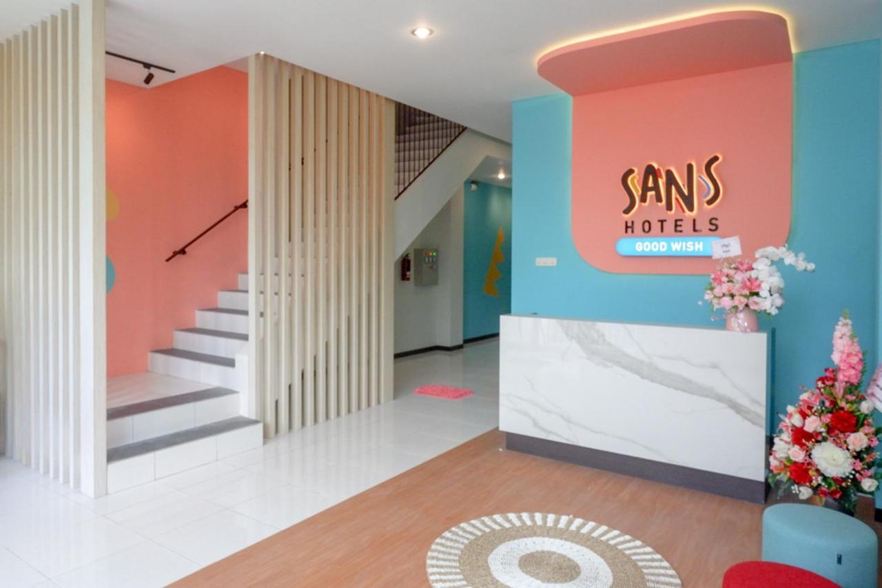 Sans Hotel Good Wish Semarang Jomblang Экстерьер фото