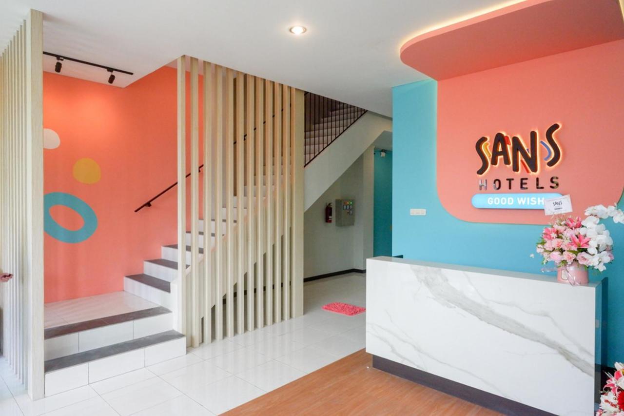 Sans Hotel Good Wish Semarang Jomblang Экстерьер фото