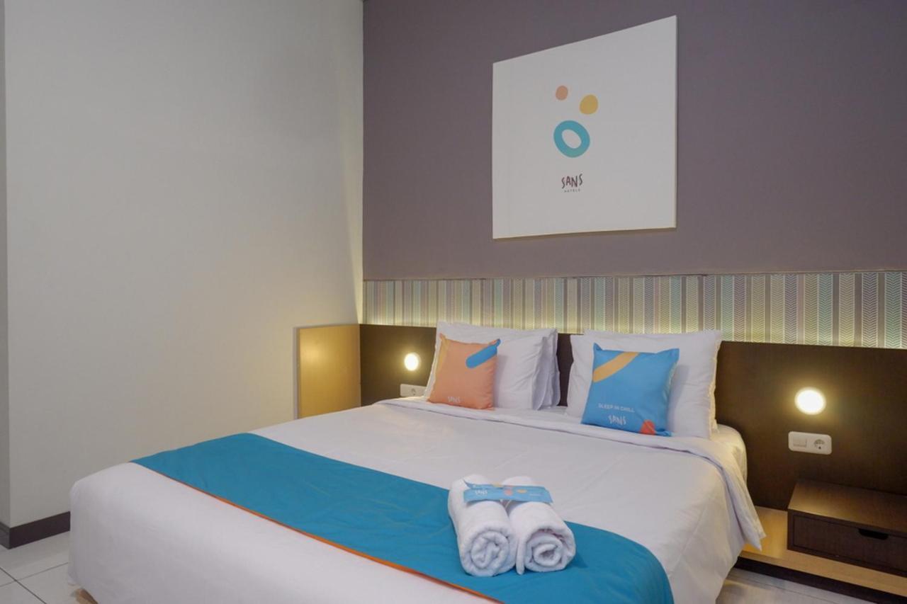 Sans Hotel Good Wish Semarang Jomblang Экстерьер фото
