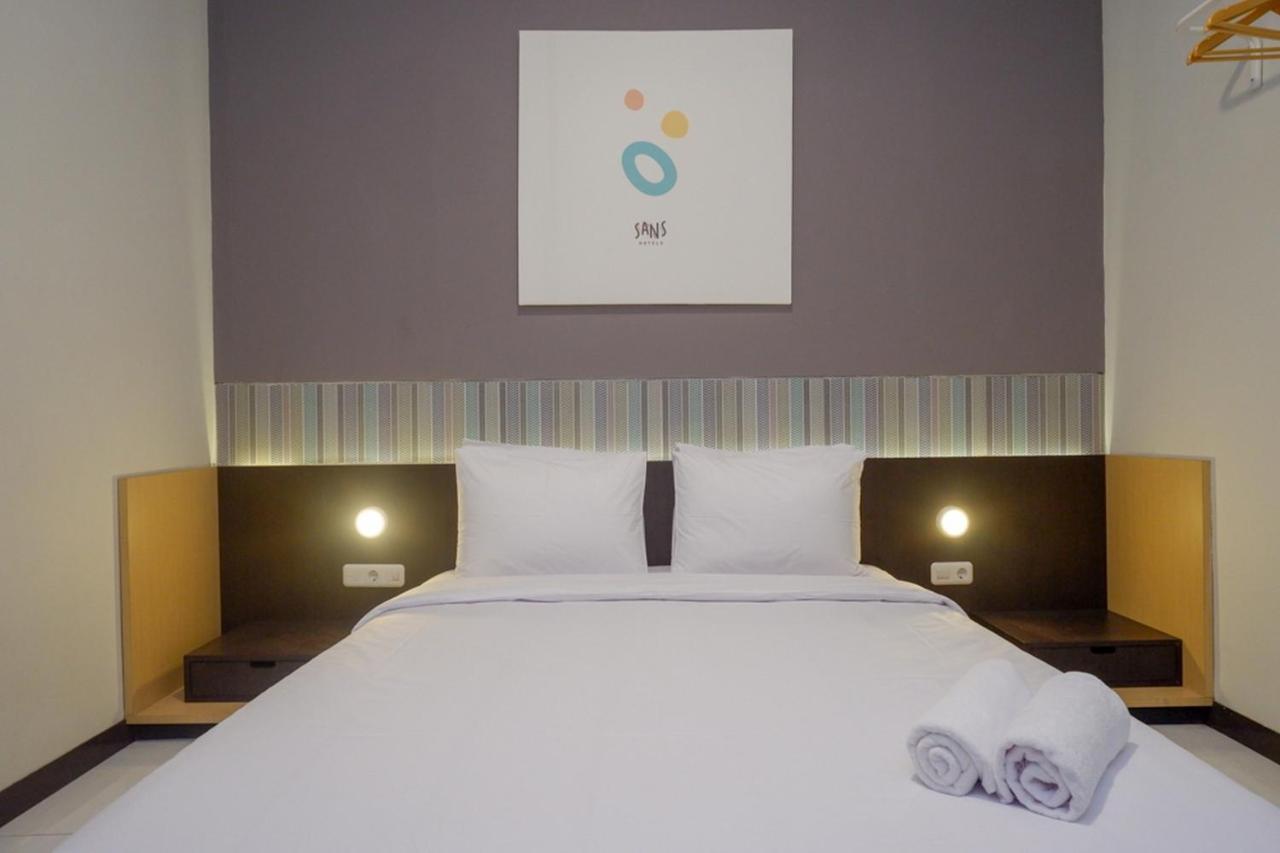 Sans Hotel Good Wish Semarang Jomblang Экстерьер фото
