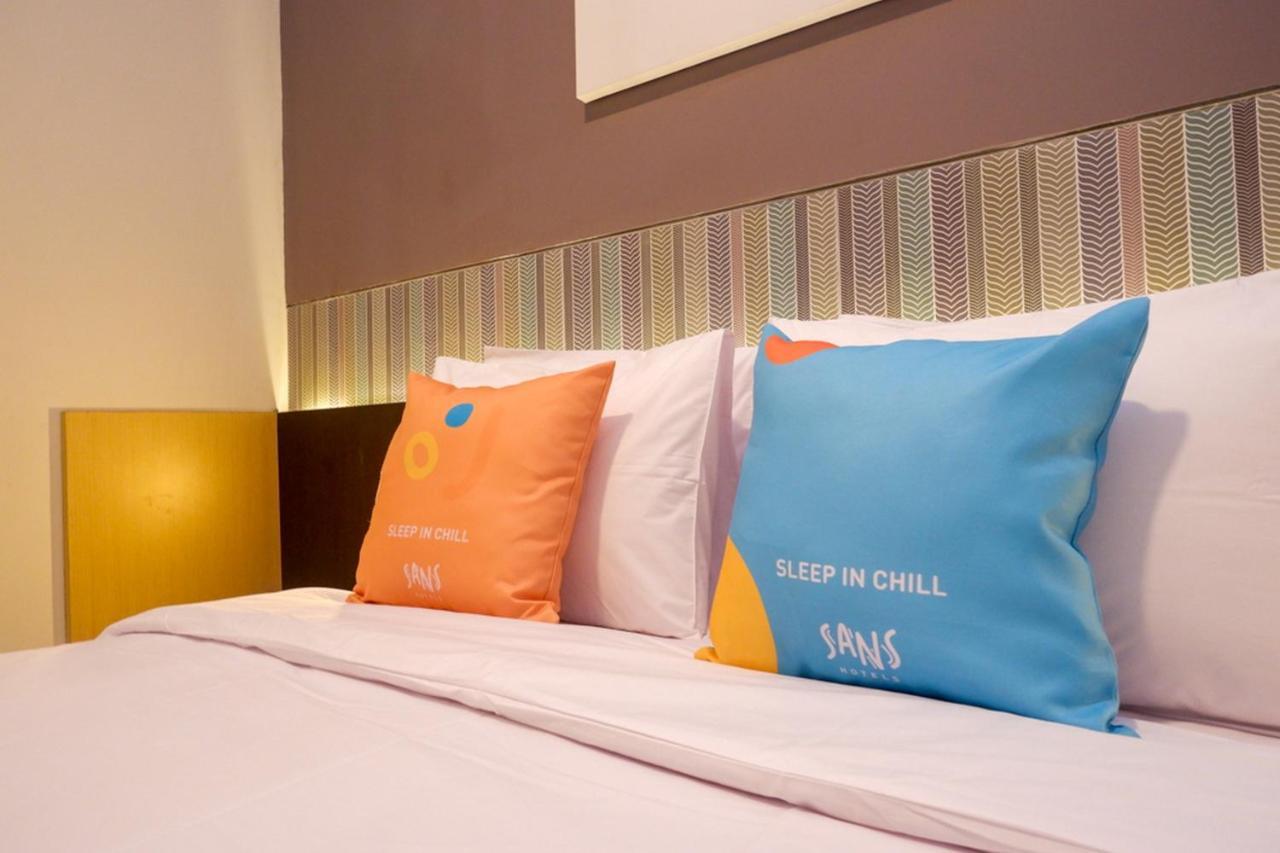 Sans Hotel Good Wish Semarang Jomblang Экстерьер фото